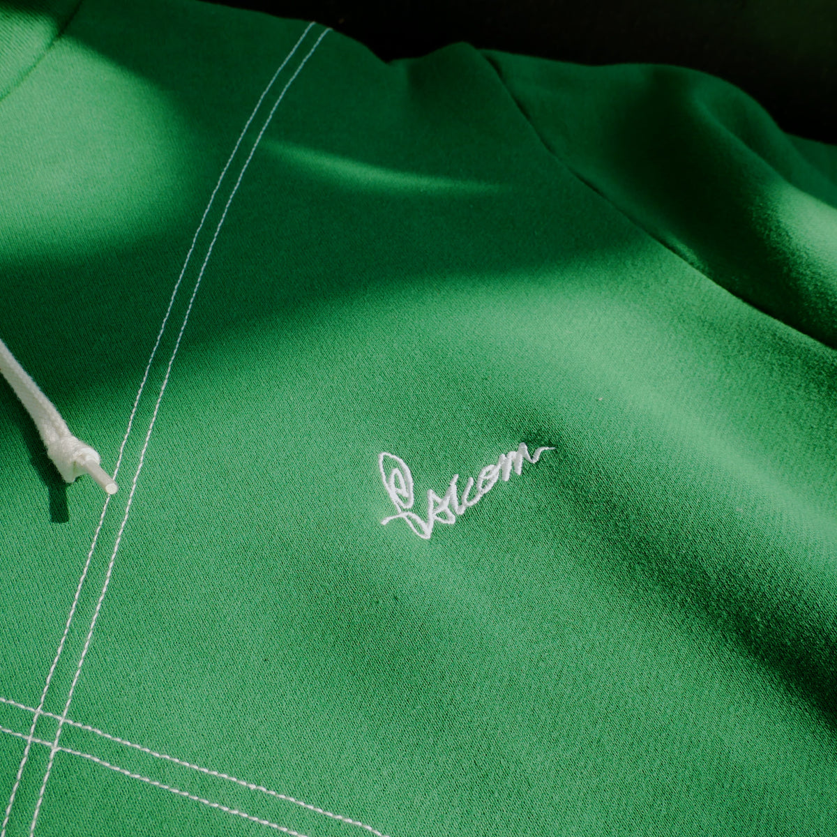damn HOODED – tivoLi surf shop