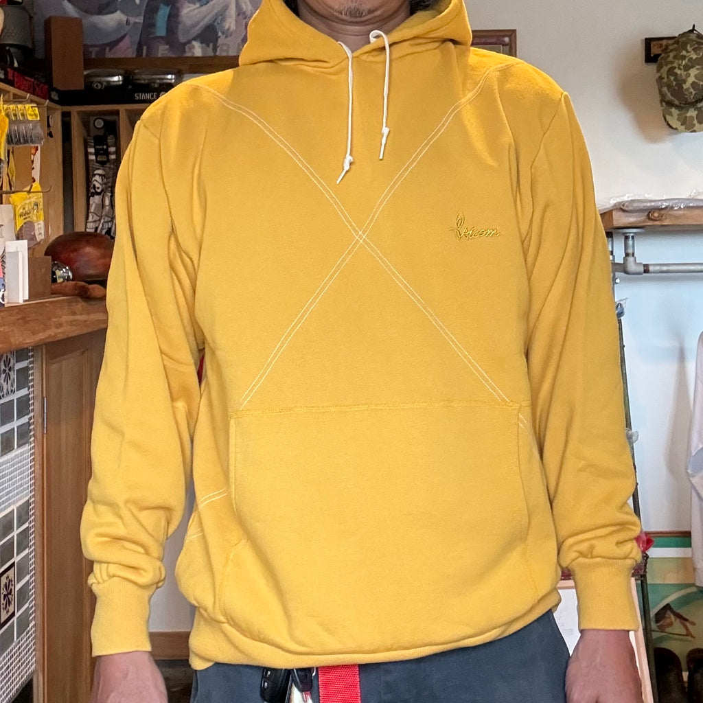 TOPS – tivoLi surf shop