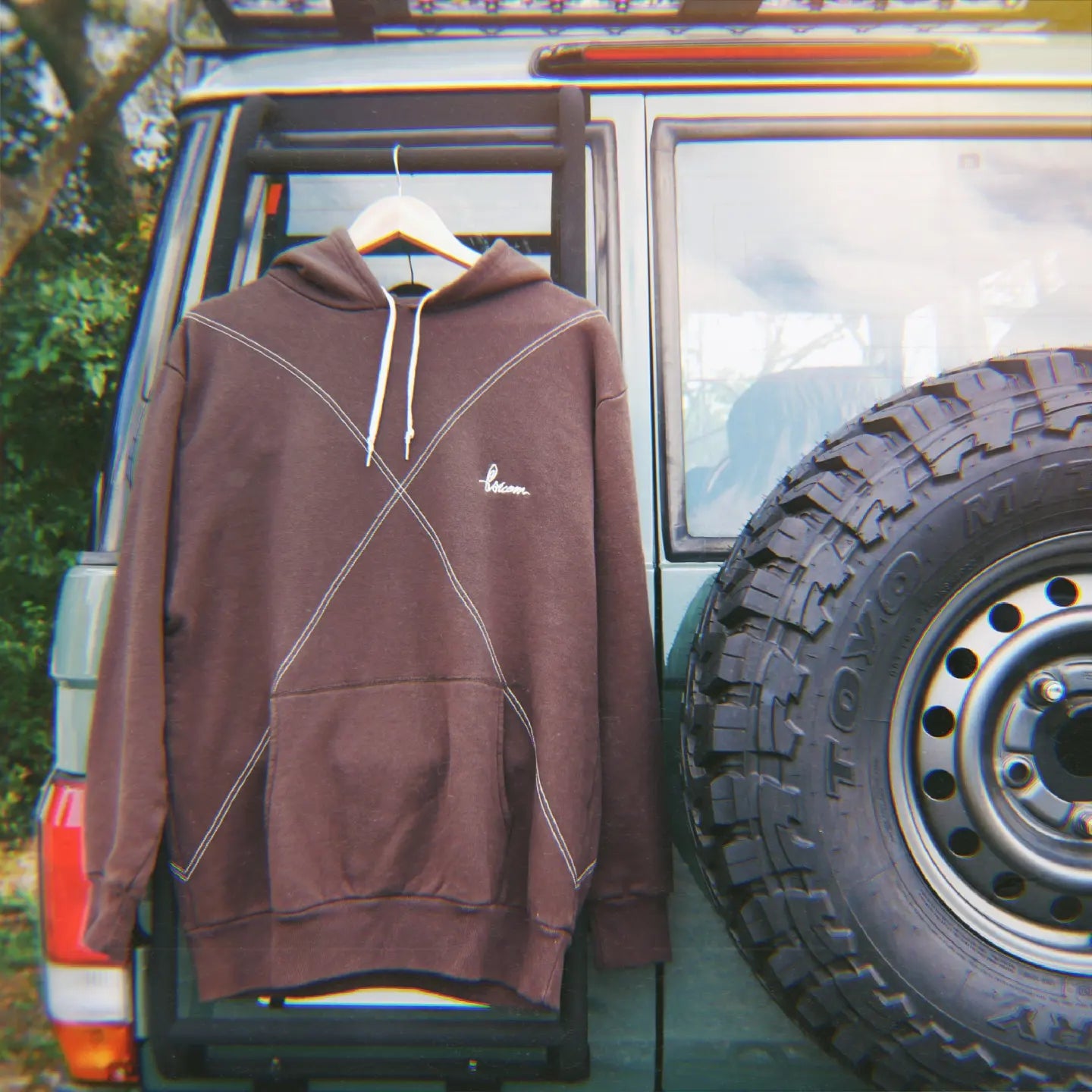 TOPS – tivoLi surf shop